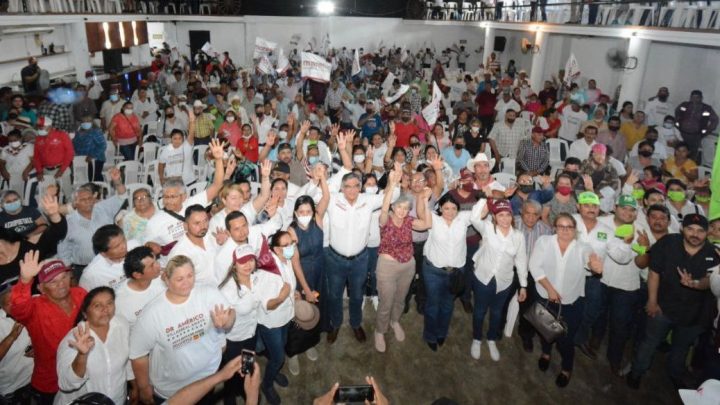 Desde el Ojo de Agua, Américo dijo a ganaderos, “no vengo a improvisar”