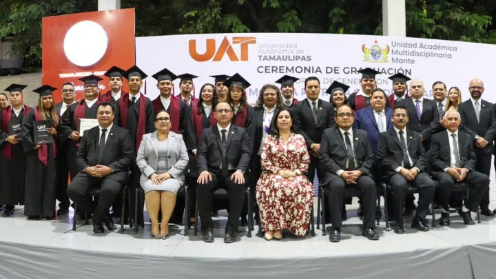 Celebra UAT en El Mante graduación de egresados de licenciatura y maestría