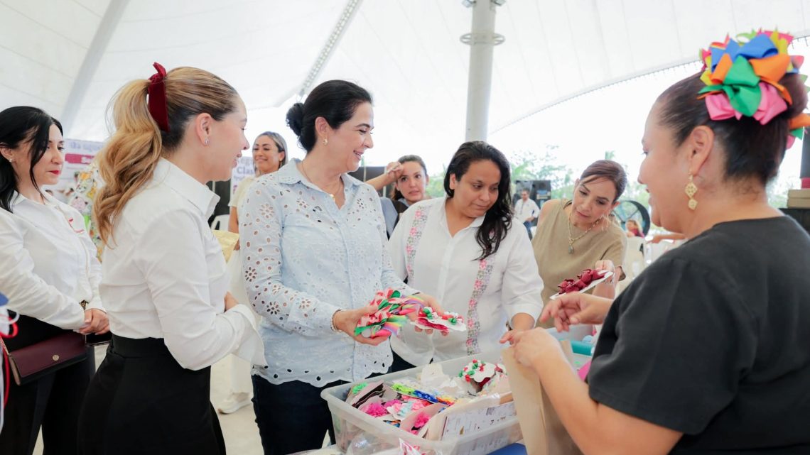 Mónica Villarreal Anaya encabeza arranque de la Feria de Regreso a Clases Profeco 2025