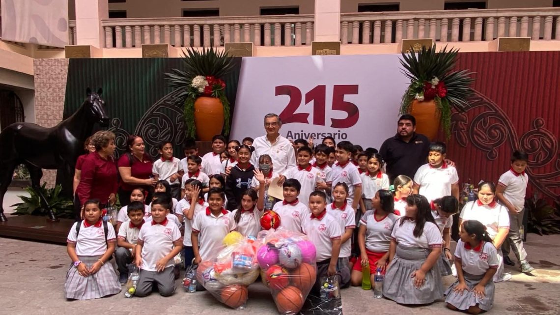 Disfrutan niñas y niños recorridos guiados en Palacio de Gobierno y Centro Cultural Tamaulipas