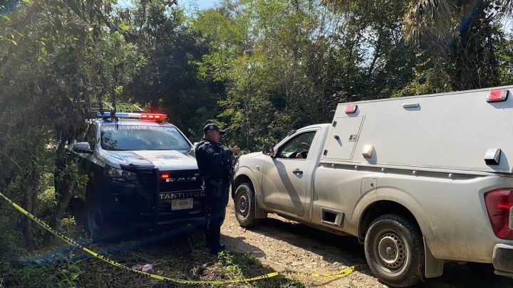 Encuentran calcinado el cuerpo de un desconocido dentro de un vehículo adaptado para taxi