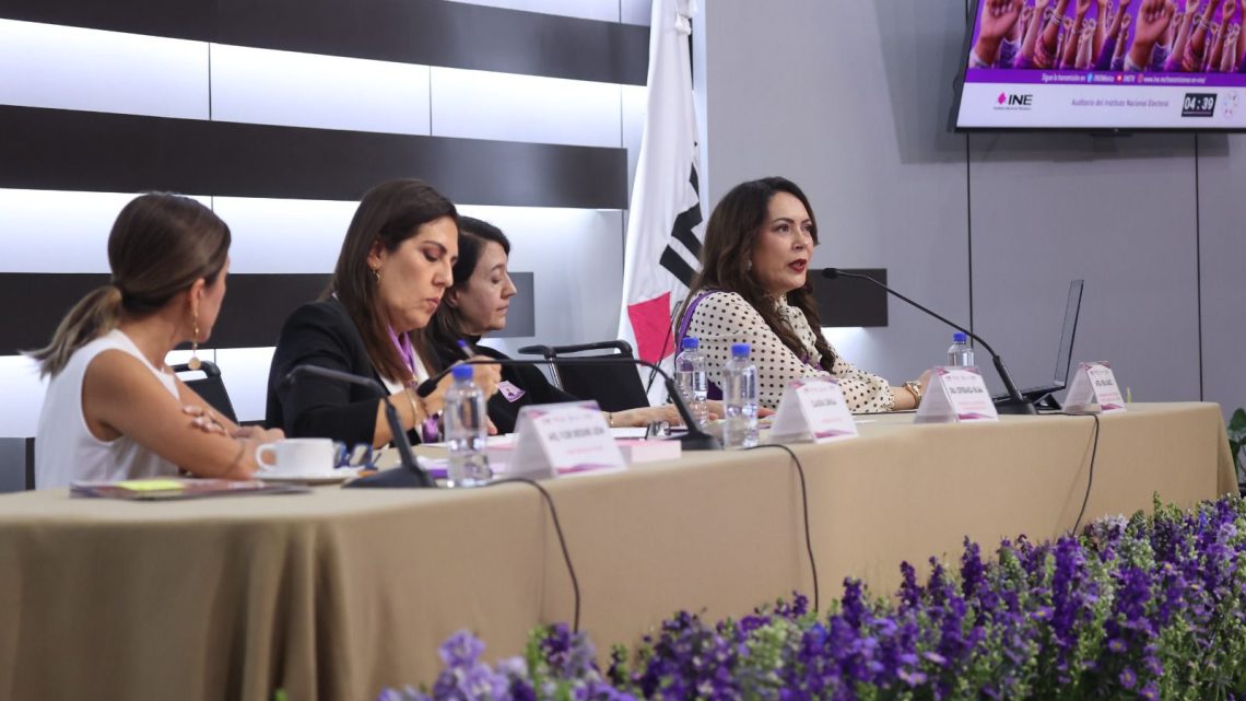 Federalismo electoral y trabajo colectivo, fundamentales para superar resistencias en materia de paridad: Consejera Claudia Zavala