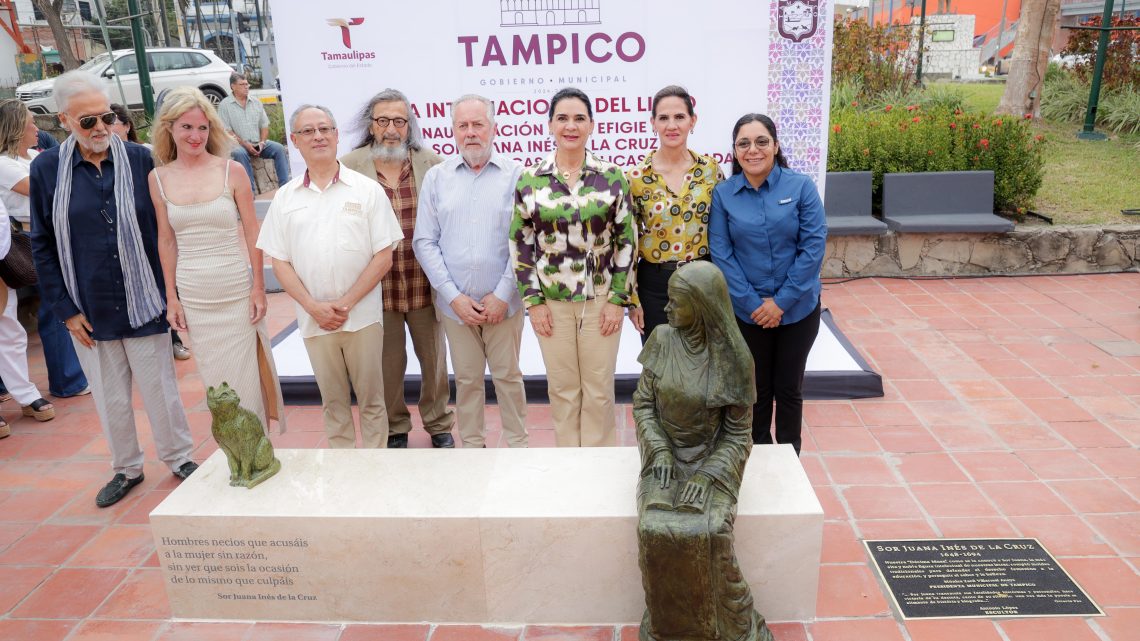 Devela Mónica Villarreal escultura de Sor Juana Inés de la Cruz e inaugura Espacio de Creadoras Tampiqueñas