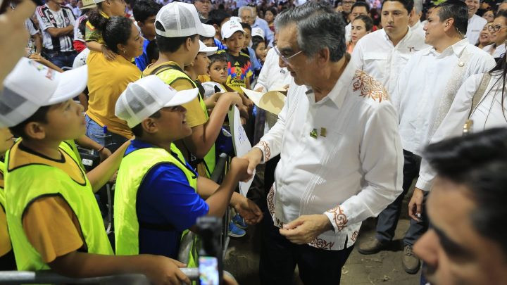 Supervisa Américo Villarreal proyectos productivos y deportivos en el sur de Tamaulipas
