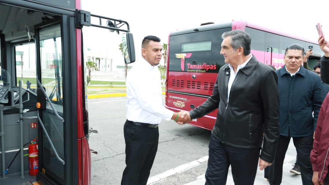 Supervisa gobernador unidades del nuevo sistema de transporte público de Tamaulipas