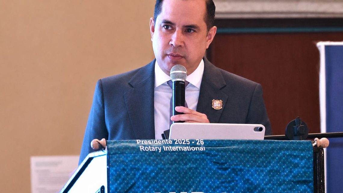 Participa secretario de Finanzas en encuentro rotario y destaca saneamiento financiero de Tamaulipas