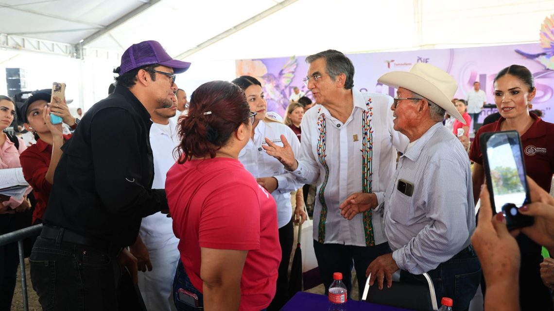 SEDENER entrega dos estufas eficientes de leña en la brigada del DIF Tamaulipas